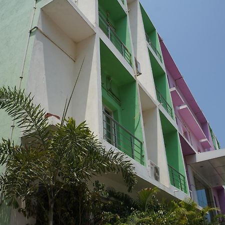 Lotels Hotel Chennai Exteriör bild