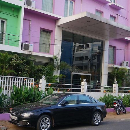 Lotels Hotel Chennai Exteriör bild