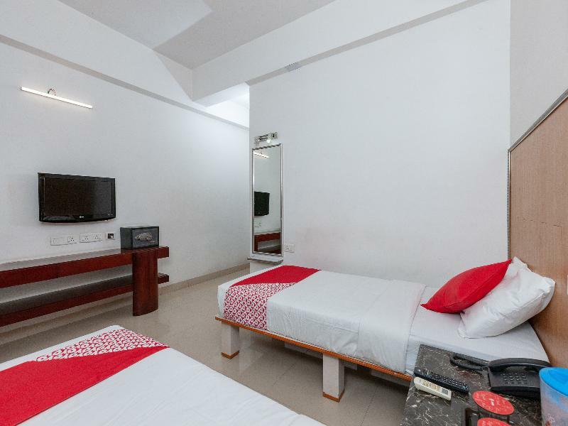 Lotels Hotel Chennai Exteriör bild