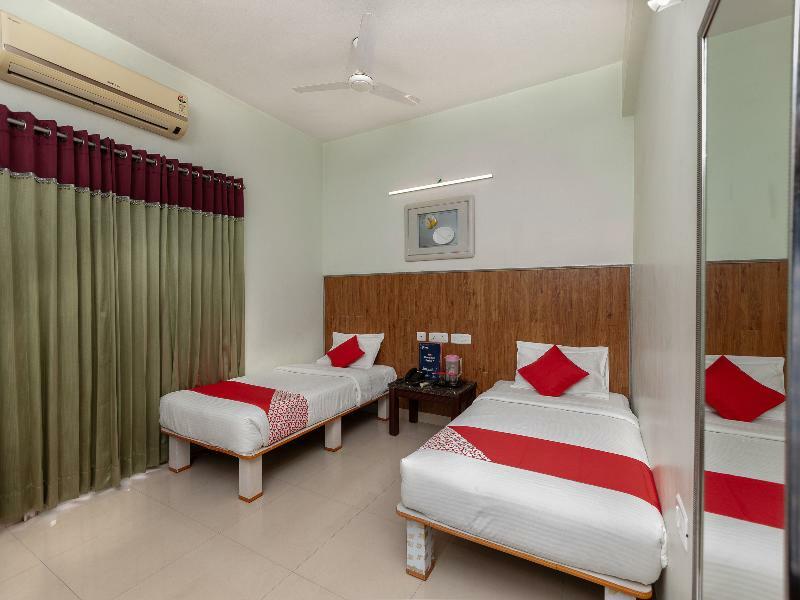 Lotels Hotel Chennai Exteriör bild